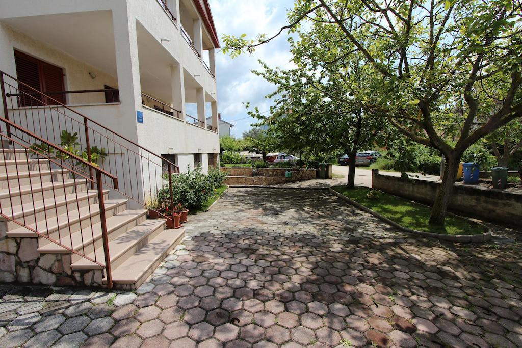 Rooms And Apartment Sanja Ровинь Экстерьер фото